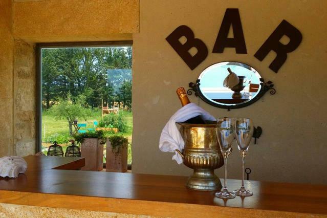 Fontaine De Cerier Bed & Breakfast Castillon-du-Gard Ngoại thất bức ảnh