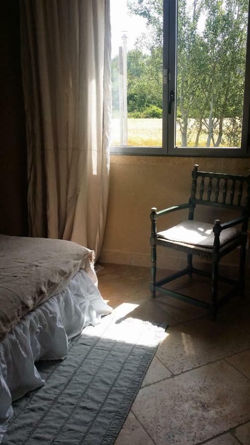Fontaine De Cerier Bed & Breakfast Castillon-du-Gard Ngoại thất bức ảnh